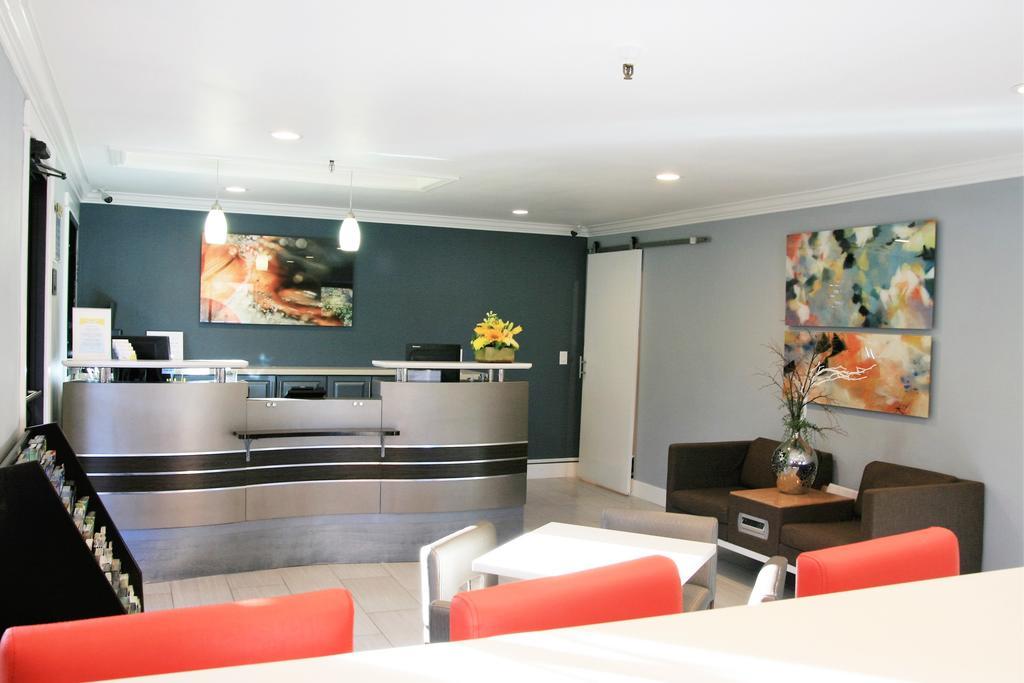 Days Inn By Wyndham Pinole Berkeley Exteriér fotografie